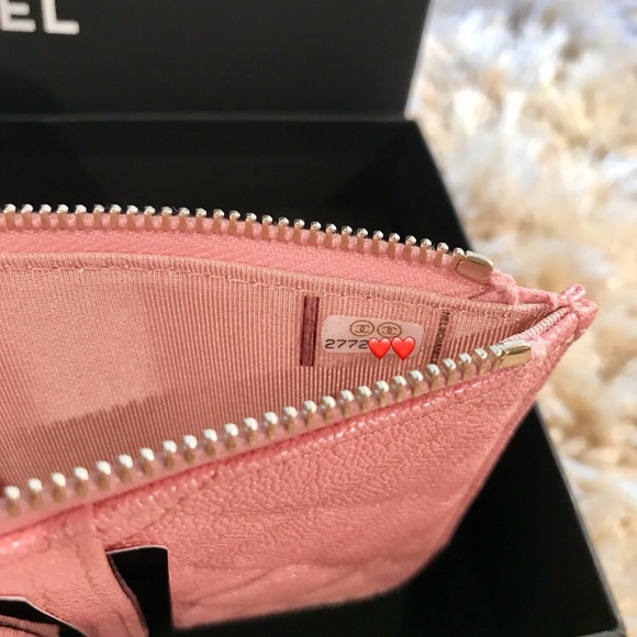 ❌Sold❌Chanel 19S Pink Iridescent WalletPhone Pouch - Picture 5 of 6